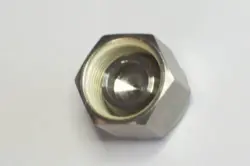 PLUG FITTING 1/2
