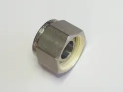 PLUG FITTING 1/2