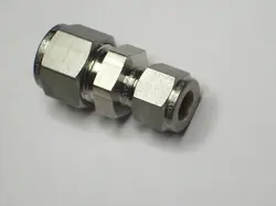 1 - SWAGELOK REDUCING UNION FITTING, 1/2