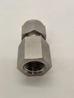 SWAGELOK STAINLESS CONNECTOR FITTING, 3/8