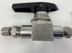 SWAGELOK SS-44F6