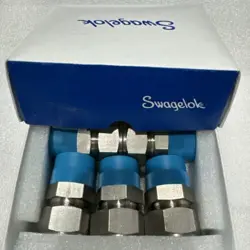 NEW SWAGELOK SS-1610-1-16RT MALE CONNECTOR 1