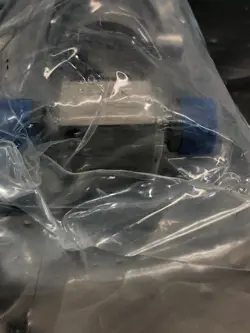 SS-4BK-1C BELLOWS SEALED