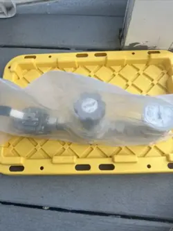 APTECH PRESSURE REGULATOR