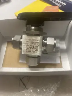 SWAGELOK SS-45XS12 SS 1-PIECE 40 SERIES 3-WAY BALL VALVE FNSP