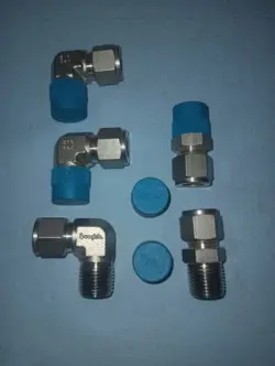 SWAGELOK 1/2 TUBE TO 1/2 NPT