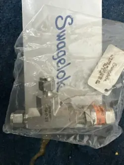 SWAGELOK SS-4R3A HIGH PRESSURE PROPORTIONAL RELIEF VALVE 1/4