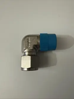 ELBOW CONNECTOR 1/2