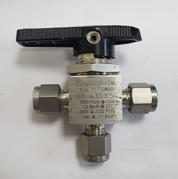 SWAGELOK SS-43GXS4 STAINLESS STEEL 1-PIECE 40GGG SERIES 3-WAY BALL VALVE,...