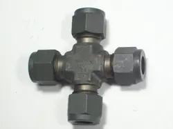 1 - SWAGELOK TITANIUM UNION CROSS FITTING, 3/8