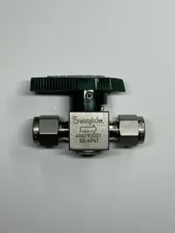 NEW SWAGELOK SS-4P4T
