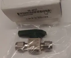 SWAGELOK SS-4P4T
