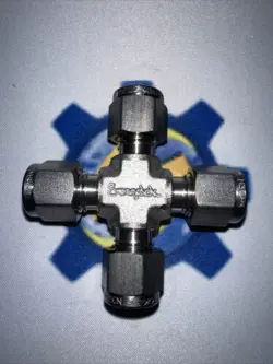 SWAGELOK  1/4
