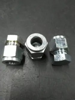 CAP PLUG 3/8