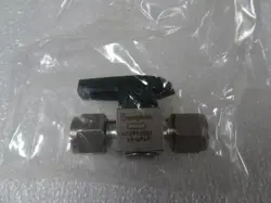 SWAGELOK SS-6P4T PLUG VALVE 3/8