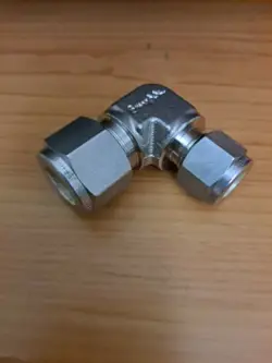 SS-810-9-6