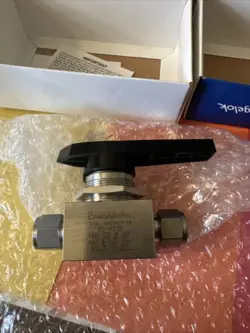 SWAGELOK SS-45S8  NEW IN BOX