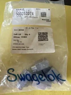 SWAGELOK FITTINGS SS-4-TSW-7-4 QTY 4 PCS IN THIS LOT