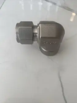 UNION ELBOW SS-810-8-8