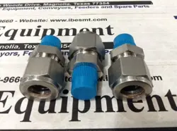 LOT OF (3) STAINLESS STEEL SWAGELOK SS-810-1-4 TUBE FITTING MALE CONNECTOR
