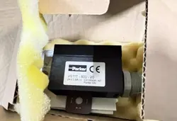 PARKER VS111-800 VS111-800-20 NEW FEDEX