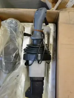 1PCS NEW PARKER PCL403 CONTROL VALVE (DHL OR EMS)
