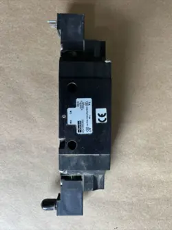 SOLENOID AIR CONTROL VALVE: B5 SERIES, 24V DC, 4-WAY/2-POSITION, B521BB549C