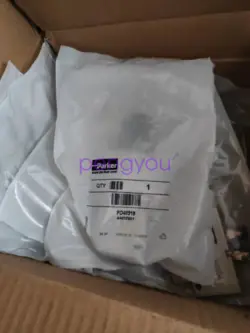 1PCS PARKER PD48919 S9 581RF-1/8-SO PNEUMATIC VALVE BRAND NEW FEDEX OR DHL