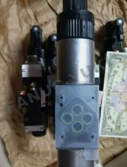 RE06M35T2N1F026 PARKER VALVE