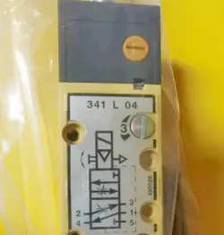 NEW PARKER 341L04 PNEUMATIC VALVE DHL FREE SHIPPING