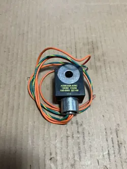 PARKER AF4C05 SOLENOID VALVE COIL 120/60 AD06-028-A05C (NEW NO BOX)