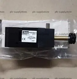 ONE NEW IN BOX PARKER PHS520S-8 SOLENOID VALVE