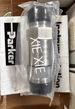 1PCS PARKER 12V-C12L-1/3-T-SS BRAND NEW ONE-WAY VALVES SHIPPING VIA FEDEX OR DHL