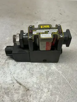 NEW PARKER HYDRAULIC DIRECTIONAL CONTROL V 120/60-110/50 D1VW1ENYCF563075XB042