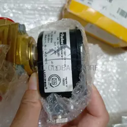 NEW 1PCS PARKER 121G2320 SOLENOID VALVE