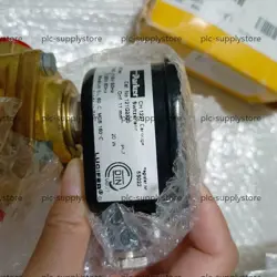 ONE NEW PARKER 121G2320 SOLENOID VALVE