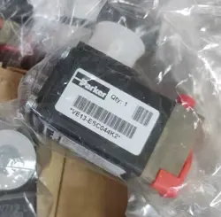 1PCS PARKER VE13-ESC044K2 PNEUMATIC VALVE NEW DHL FREE SHIPPING
