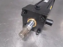 PNEUMATIC CYLINDER