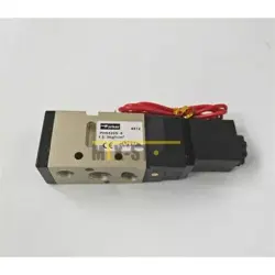 1PCS NEW PARKER PHS520S-8 SOLENOID VALVE 24V