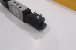 DIRECTIONAL CONTROL VALVES