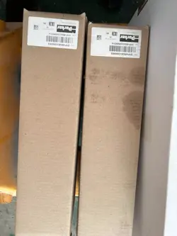 PARKER D1FVE02CCONM03 BY DHL OR UPS 