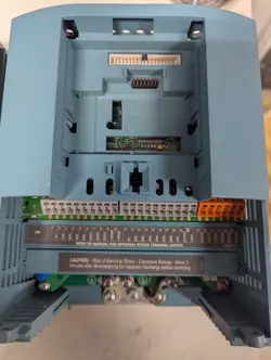 EUROTHERM 690PB/0040/400/3/0/0021 690+0005/460/1BN
