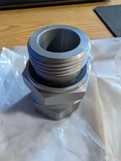 NEW PARKER 16F642EDMXS SWIVEL CONNECTOR 