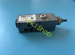 1PCS NEW PARKER PVCMEM1N147 VALVE FAST SHIPPING VIA DHL/FEDEX