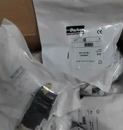 1PCS PARKER PS1-E196 PNEUMATIC VALVE