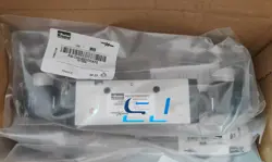 1PCS NEW PARKER P2LCX513EEHDDA72 PNEUMATIC VALVE P2LCX513EEHDDA72#L