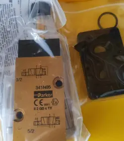 1PCS PARKER 341N05 PNEUMATIC VALVE