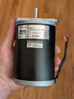 PARKER COMPUMOTOR OEM 83-135-MO STEPPER MOTOR - USED PN 71-013090-01