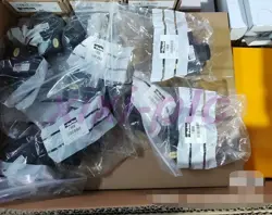 1 PCS NEW PARKER VE43-A-S-5 PNEUMATIC VALVE  EXPRESS DELIVERY/