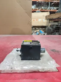 NEW IN BAG PARKER DIRECTIONAL CONTROL VALVE D3D1B 20